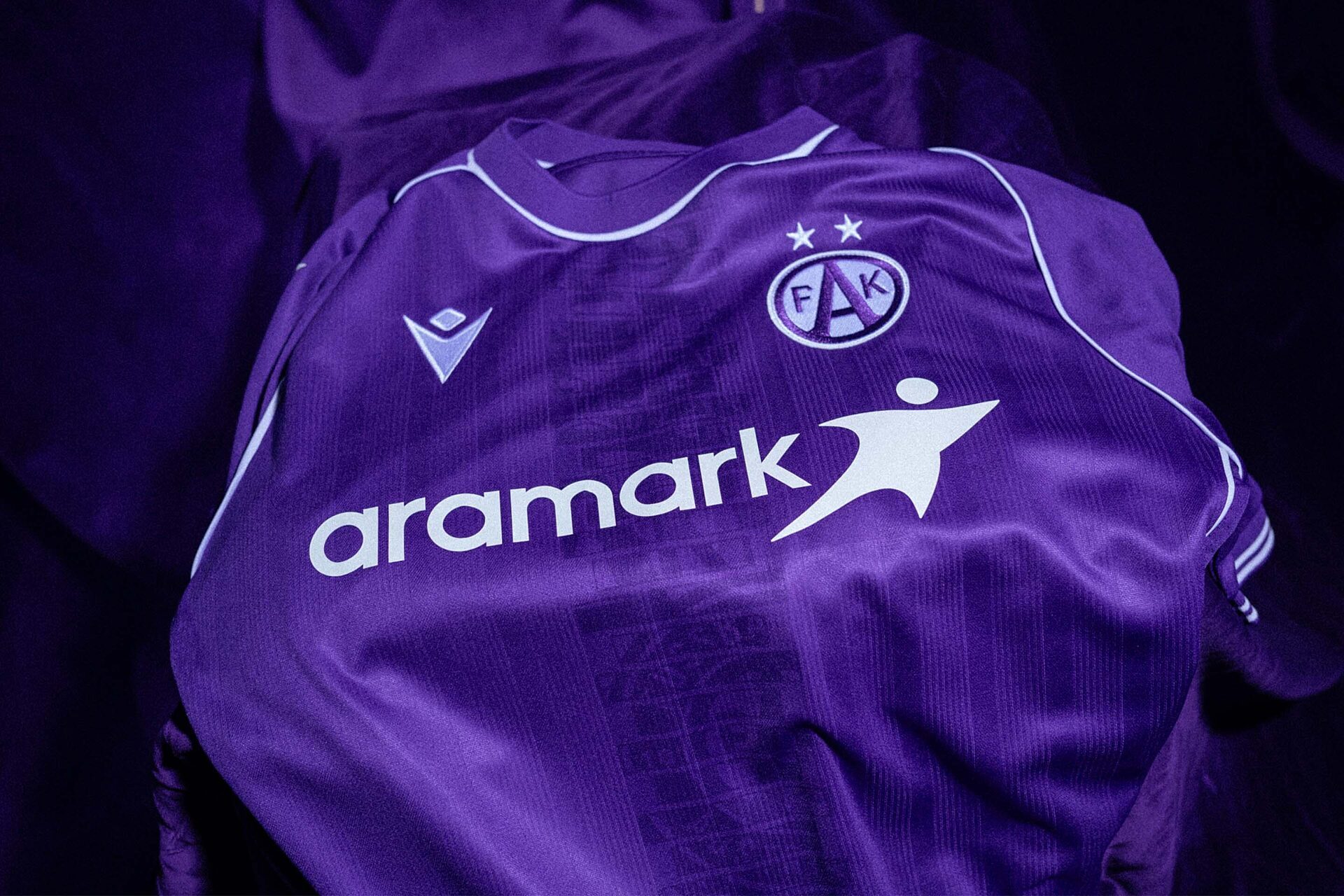 Aramark-Violett
